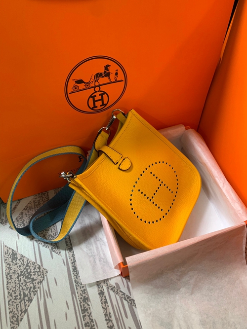 エルメス バッグ 激安背面デザイン